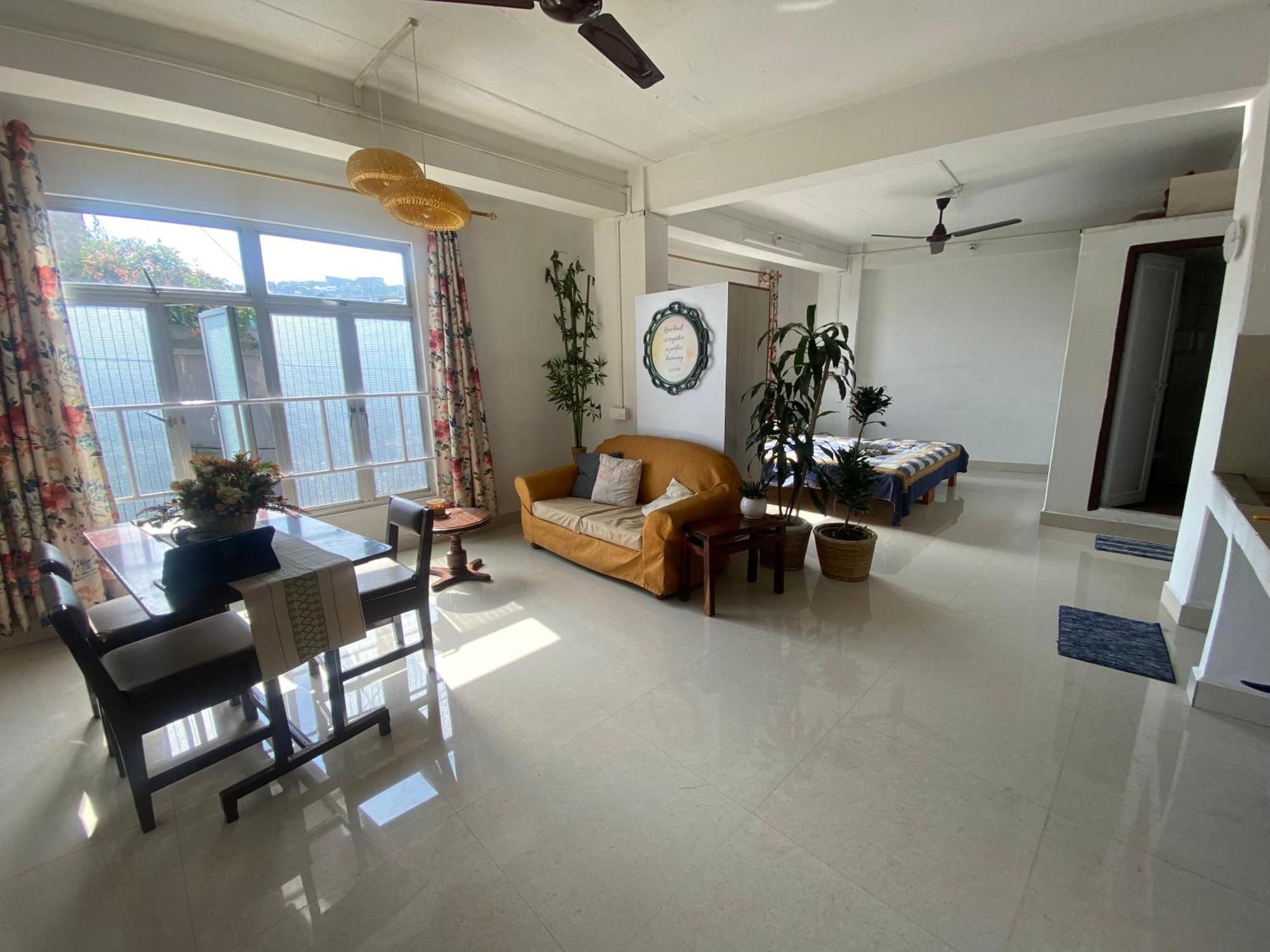 Aizawl Homestay Eksteriør billede